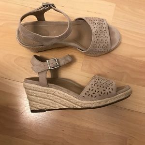 Espadrille wedges